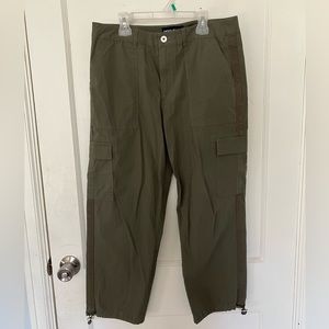 low waisted green cargo pants